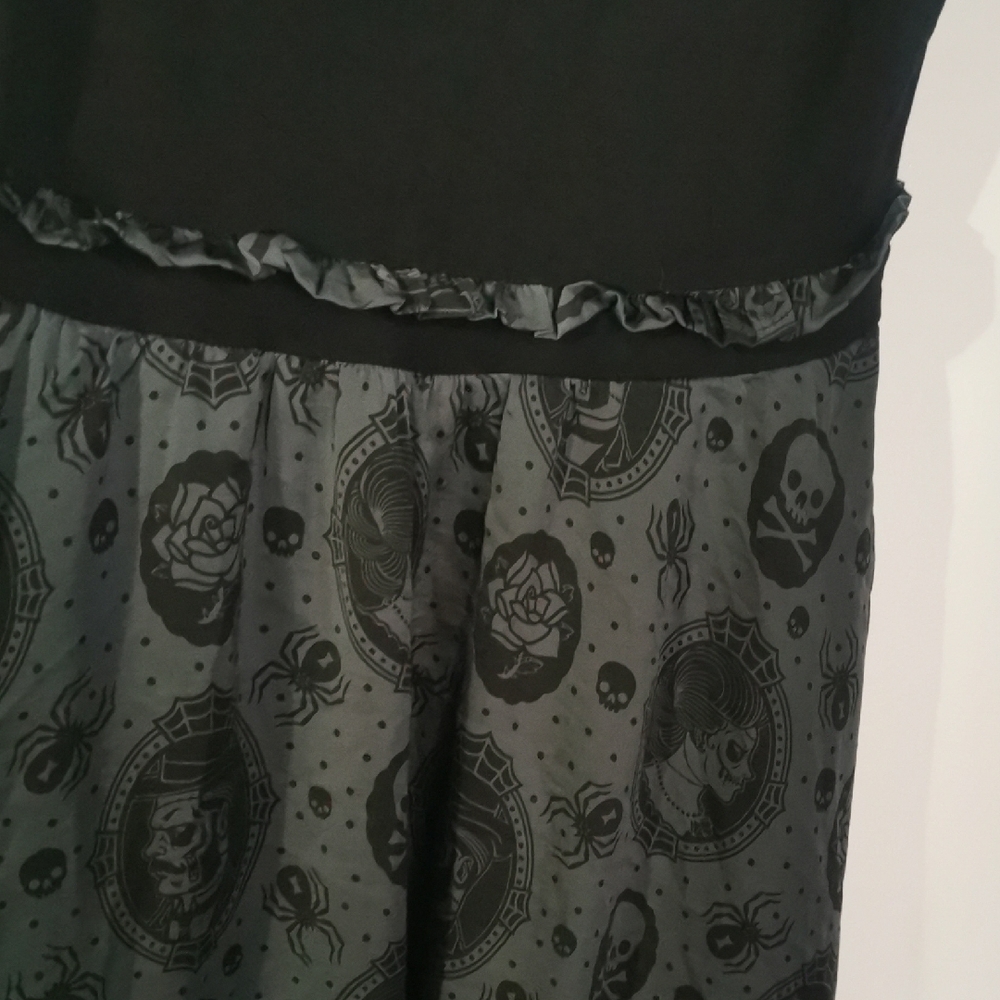 Sourpuss Black and Gray Sheath Dress Scoop Neck Sleeveless - Picture 3 of 4
